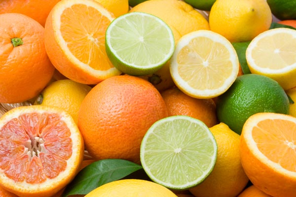 オレンジなどのフルーツ