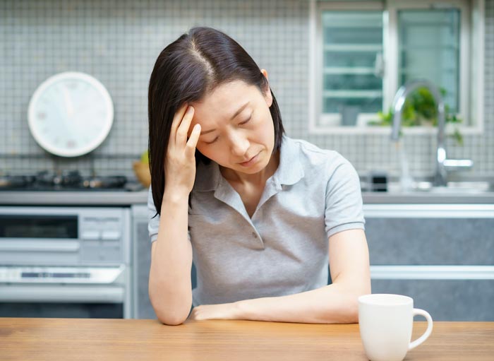 更年期障害の女性