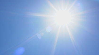 照りつける太陽